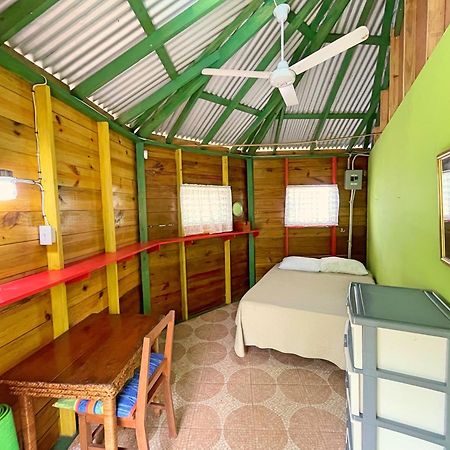 Little Bay Judy House 2 - Lewis Backpacker Hostel חדר תמונה
