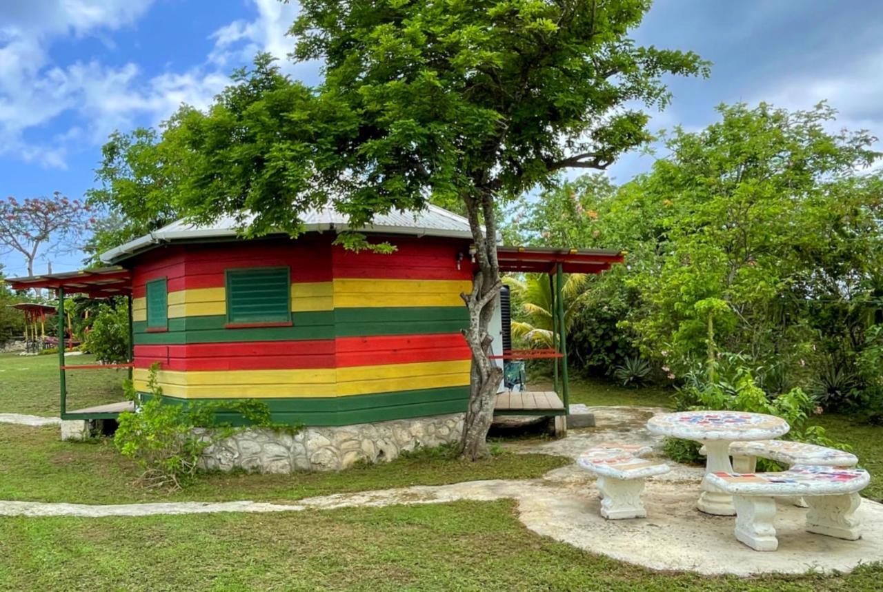 Little Bay Judy House 2 - Lewis Backpacker Hostel מראה חיצוני תמונה