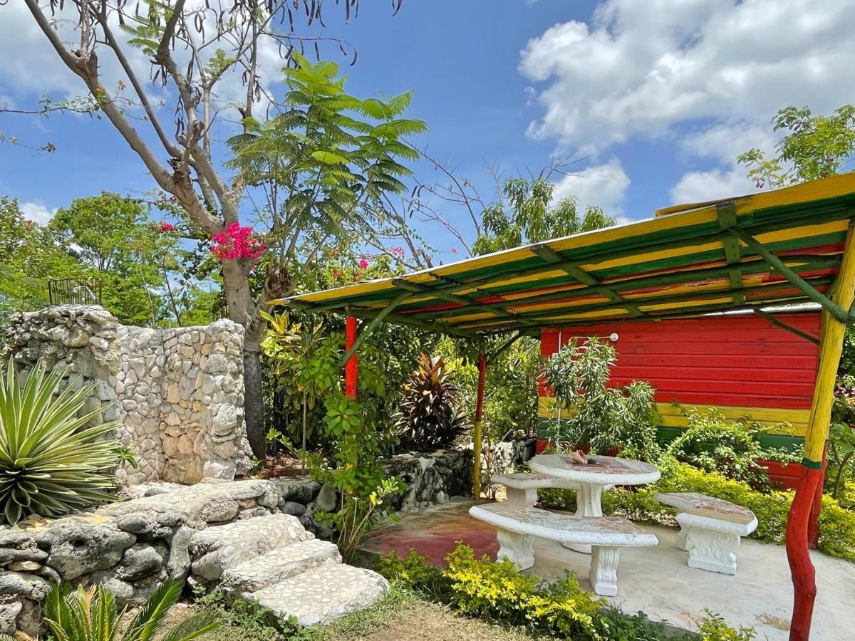 Little Bay Judy House 2 - Lewis Backpacker Hostel מראה חיצוני תמונה